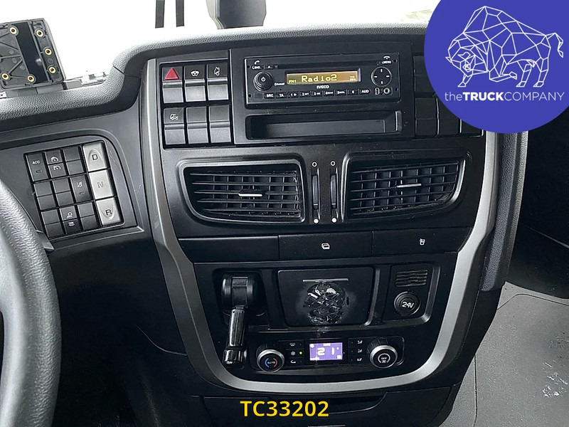 Iveco Stralis 420 - Ponyvás teherautó: 4 kép. Iveco Stralis 420 - Ponyvás teherautó: 4 kép.