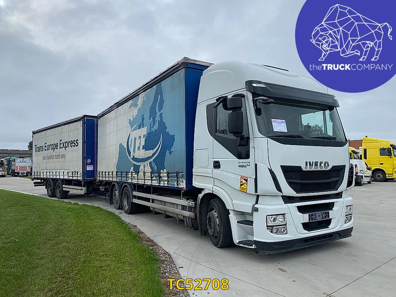 Iveco Stralis - Ponyvás teherautó: 1 kép. Iveco Stralis - Ponyvás teherautó: 1 kép.