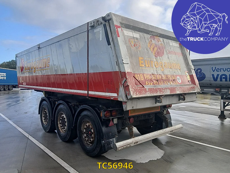 Kempf - Félpótkocsi billenőplatós: 4 kép. Kempf - Félpótkocsi billenőplatós: 4 kép.