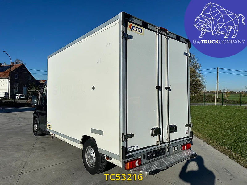 Peugeot Boxer - Kisteherautó: 3 kép. Peugeot Boxer - Kisteherautó: 3 kép.