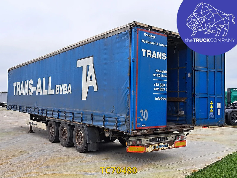 Krone SD - Ponyvás félpótkocsi: 3 kép. Krone SD - Ponyvás félpótkocsi: 3 kép.