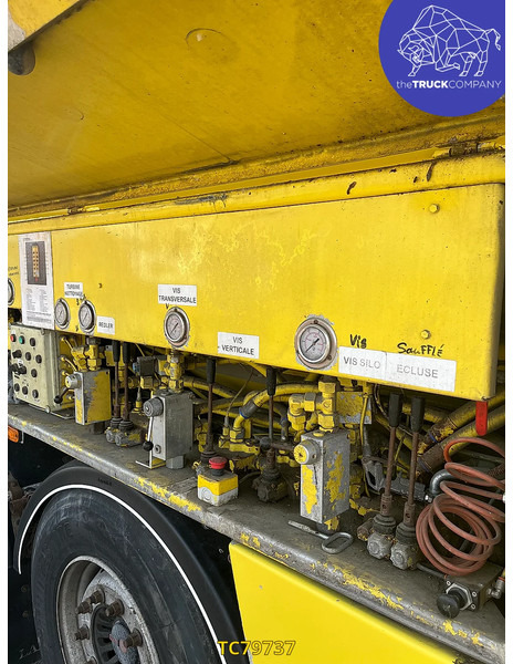 Lambrecht - Tartályos félpótkocsi: 3 kép. Lambrecht - Tartályos félpótkocsi: 3 kép.