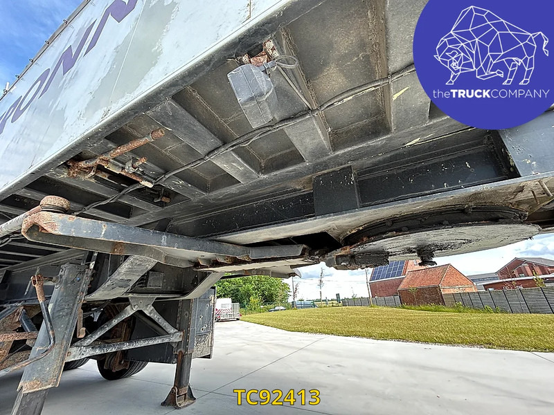 Lambrecht - Félpótkocsi billenőplatós: 4 kép. Lambrecht - Félpótkocsi billenőplatós: 4 kép.