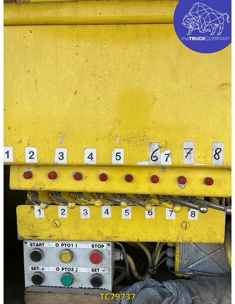 Lambrecht - Tartályos félpótkocsi: 4 kép. Lambrecht - Tartályos félpótkocsi: 4 kép.