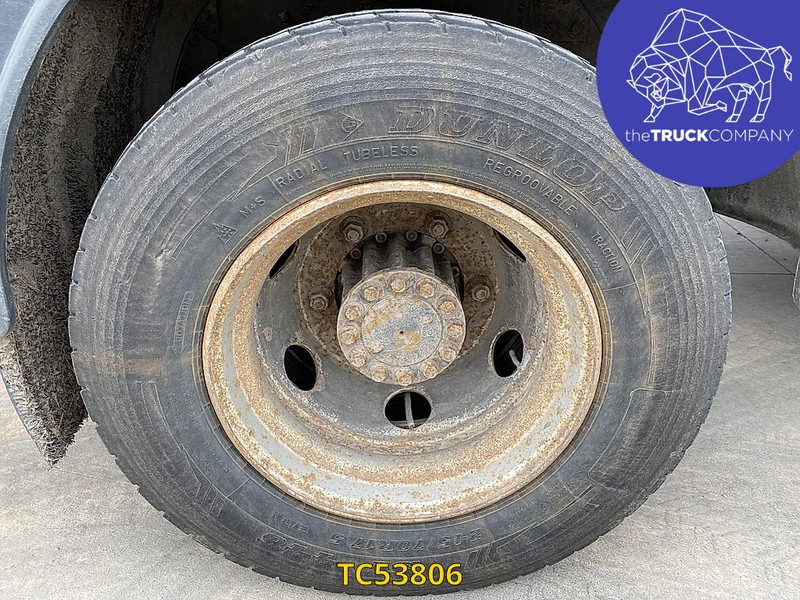 MAN L 2000 12.220 - Tartályos teherautó: 4 kép. MAN L 2000 12.220 - Tartályos teherautó: 4 kép.