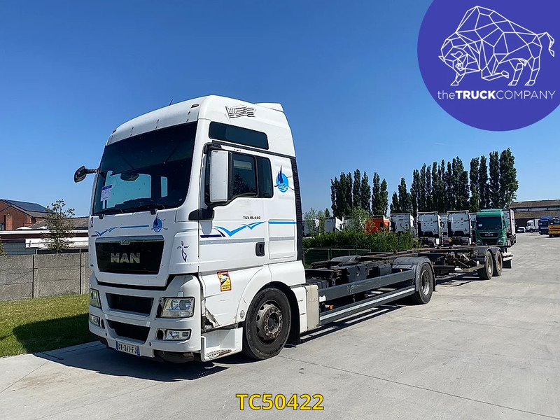 MAN TGX 440 - Cserefelépítményes teherautó: 1 kép. MAN TGX 440 - Cserefelépítményes teherautó: 1 kép.
