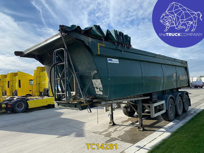 MOL - Félpótkocsi billenőplatós: 3 kép. MOL - Félpótkocsi billenőplatós: 3 kép.