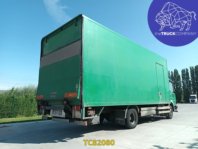 Mercedes-Benz Atego 1018 - Dobozos felépítményű teherautó: 5 kép. Mercedes-Benz Atego 1018 - Dobozos felépítményű teherautó: 5 kép.