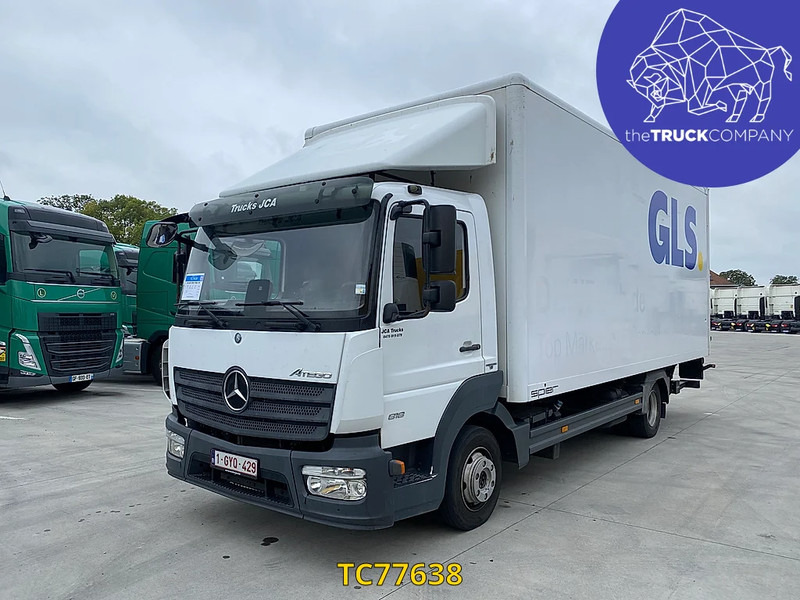 Mercedes-Benz Atego 818 - Dobozos felépítményű teherautó: 1 kép. Mercedes-Benz Atego 818 - Dobozos felépítményű teherautó: 1 kép.