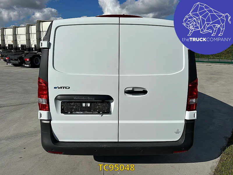 Mercedes-Benz e-Vito - Furgon, Elektromos kisteherautó: 4 kép. Mercedes-Benz e-Vito - Furgon, Elektromos kisteherautó: 4 kép.