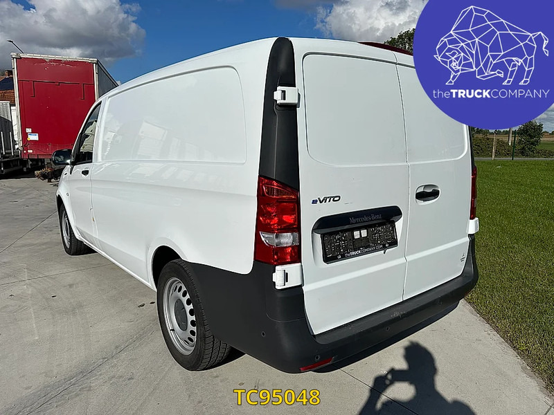 Mercedes-Benz e-Vito - Furgon, Elektromos kisteherautó: 3 kép. Mercedes-Benz e-Vito - Furgon, Elektromos kisteherautó: 3 kép.