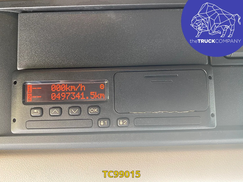 DAF XF 430 - Nyergesvontató: 5 kép. DAF XF 430 - Nyergesvontató: 5 kép.