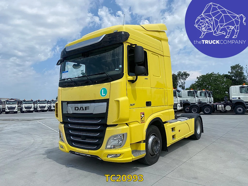 DAF XF Euro6 430 - Nyergesvontató: 1 kép. DAF XF Euro6 430 - Nyergesvontató: 1 kép.
