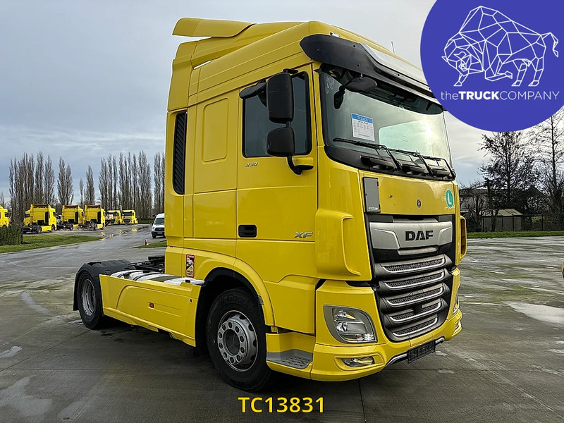 DAF XF Euro6 430 - Nyergesvontató: 4 kép. DAF XF Euro6 430 - Nyergesvontató: 4 kép.