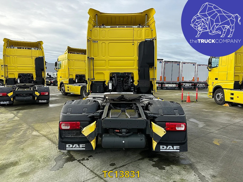 DAF XF Euro6 430 - Nyergesvontató: 2 kép. DAF XF Euro6 430 - Nyergesvontató: 2 kép.