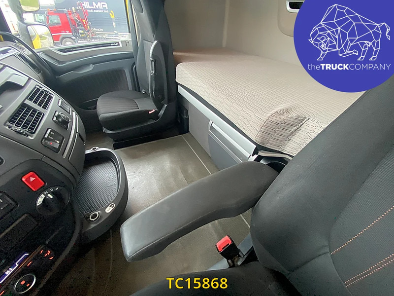 DAF XF Euro6 430 - Nyergesvontató: 3 kép. DAF XF Euro6 430 - Nyergesvontató: 3 kép.