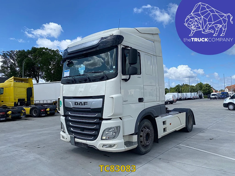DAF XF Euro6 450 - Nyergesvontató: 1 kép. DAF XF Euro6 450 - Nyergesvontató: 1 kép.
