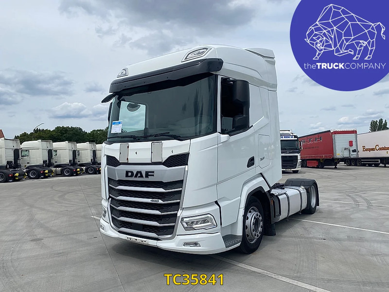 DAF XF Euro6 480 - Nyergesvontató: 1 kép. DAF XF Euro6 480 - Nyergesvontató: 1 kép.