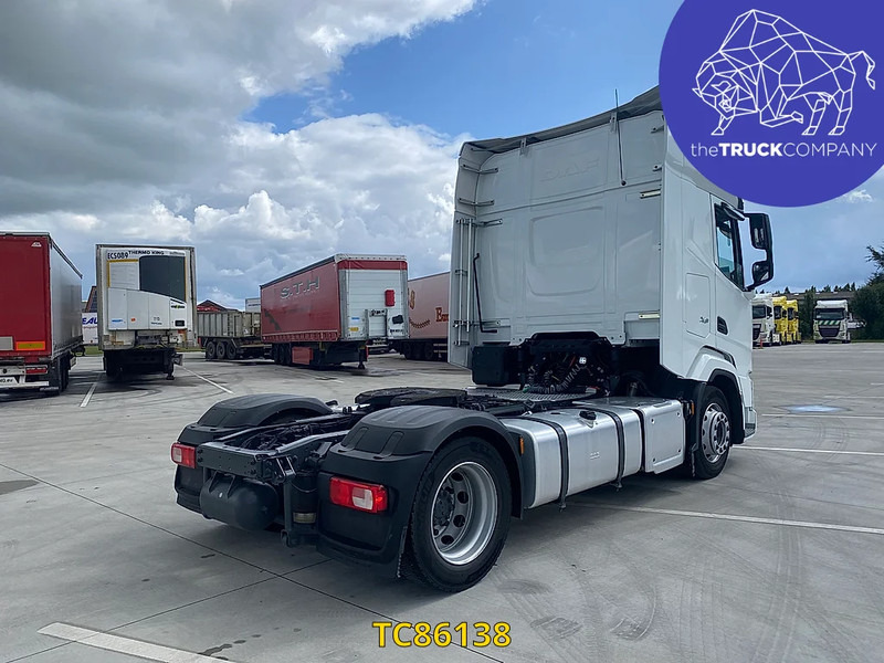 DAF XF Euro6 480 - Nyergesvontató: 2 kép. DAF XF Euro6 480 - Nyergesvontató: 2 kép.