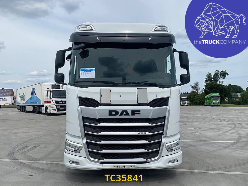 DAF XF Euro6 480 - Nyergesvontató: 2 kép. DAF XF Euro6 480 - Nyergesvontató: 2 kép.