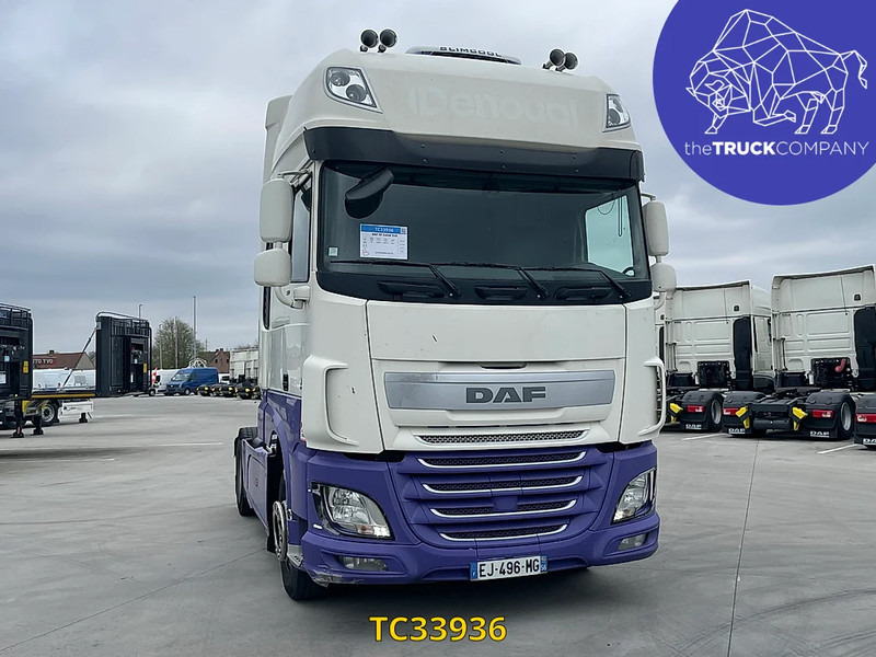 DAF XF Euro6 510 - Nyergesvontató: 2 kép. DAF XF Euro6 510 - Nyergesvontató: 2 kép.