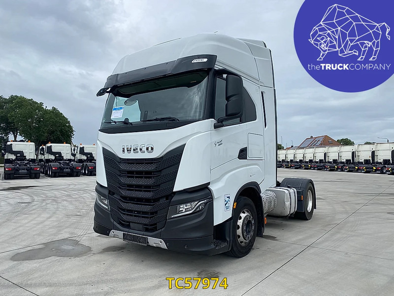Iveco S-Way 480 - Nyergesvontató: 1 kép. Iveco S-Way 480 - Nyergesvontató: 1 kép.