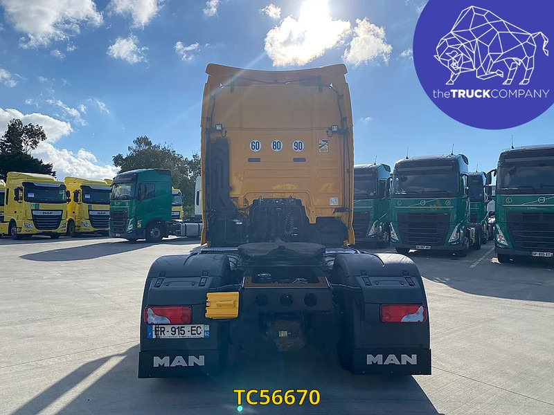 MAN TGX 500 - Nyergesvontató: 4 kép. MAN TGX 500 - Nyergesvontató: 4 kép.