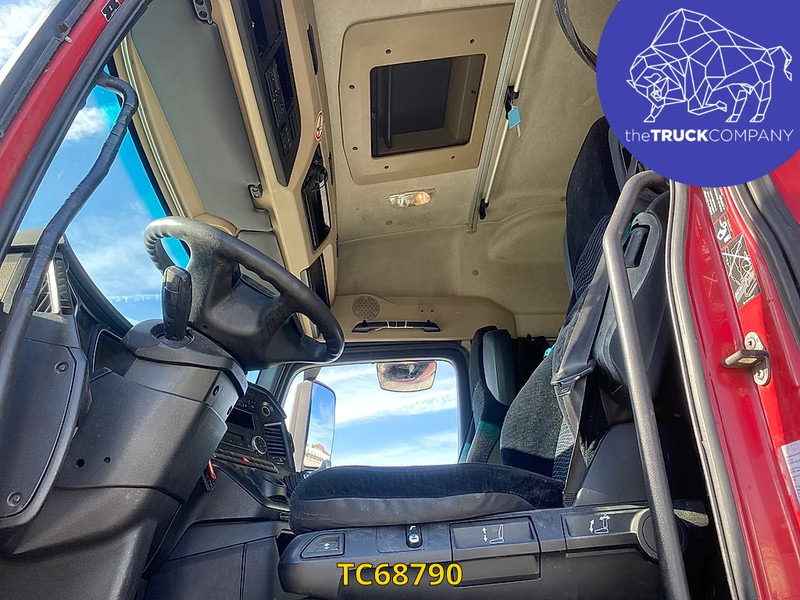 Mercedes-Benz Actros 1842 - Nyergesvontató: 5 kép. Mercedes-Benz Actros 1842 - Nyergesvontató: 5 kép.