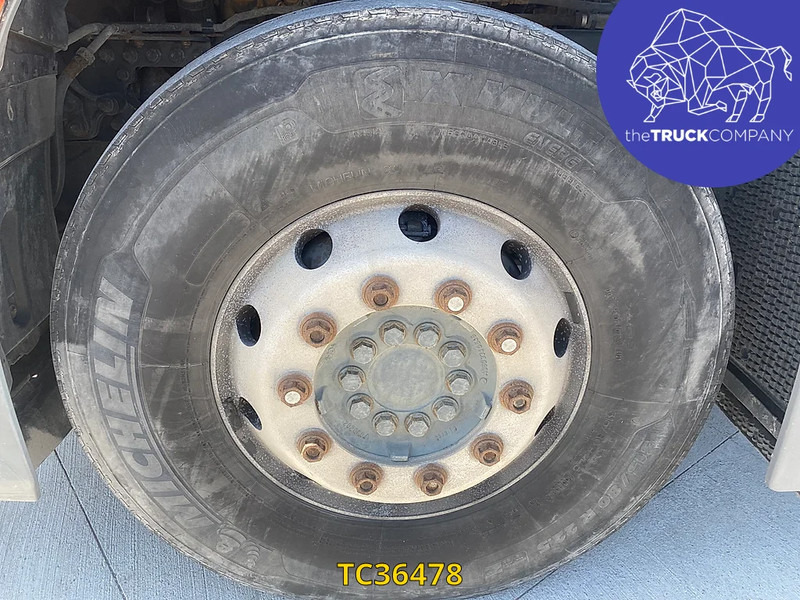 Mercedes-Benz Actros 1842 - Nyergesvontató: 3 kép. Mercedes-Benz Actros 1842 - Nyergesvontató: 3 kép.