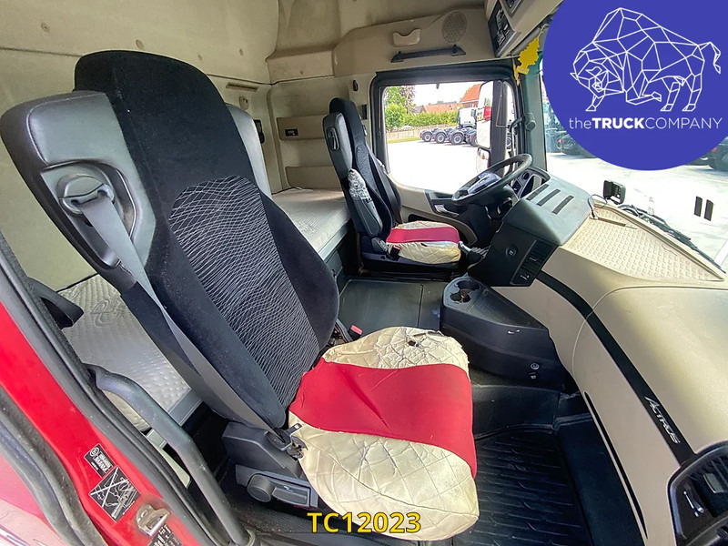 Mercedes-Benz Actros 1842 - Nyergesvontató: 5 kép. Mercedes-Benz Actros 1842 - Nyergesvontató: 5 kép.