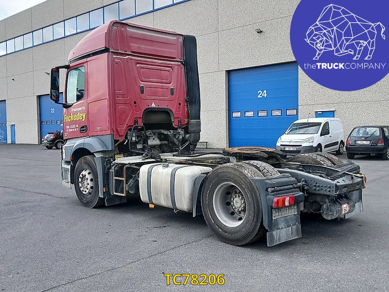 Mercedes-Benz Actros 1842 - Nyergesvontató: 3 kép. Mercedes-Benz Actros 1842 - Nyergesvontató: 3 kép.