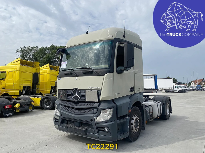Mercedes-Benz Actros 1843 - Nyergesvontató: 1 kép. Mercedes-Benz Actros 1843 - Nyergesvontató: 1 kép.