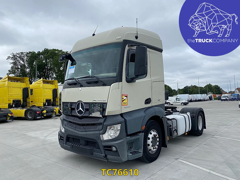 Mercedes-Benz Actros 1843 - Nyergesvontató: 1 kép. Mercedes-Benz Actros 1843 - Nyergesvontató: 1 kép.