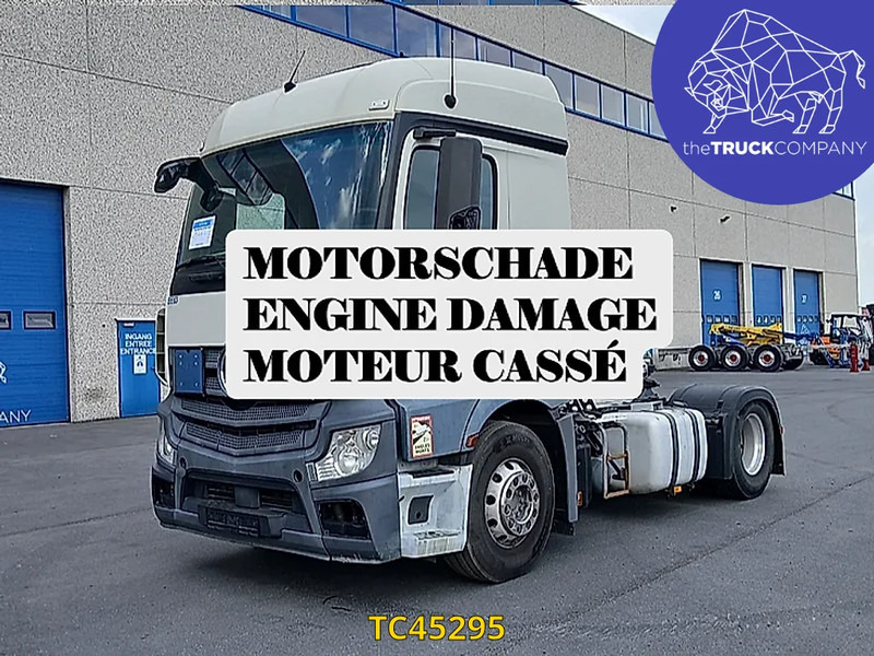 Mercedes-Benz Actros 1843 - Nyergesvontató: 1 kép. Mercedes-Benz Actros 1843 - Nyergesvontató: 1 kép.