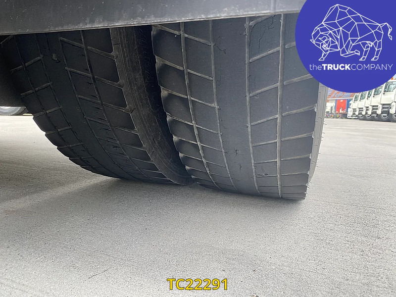 Mercedes-Benz Actros 1843 - Nyergesvontató: 4 kép. Mercedes-Benz Actros 1843 - Nyergesvontató: 4 kép.