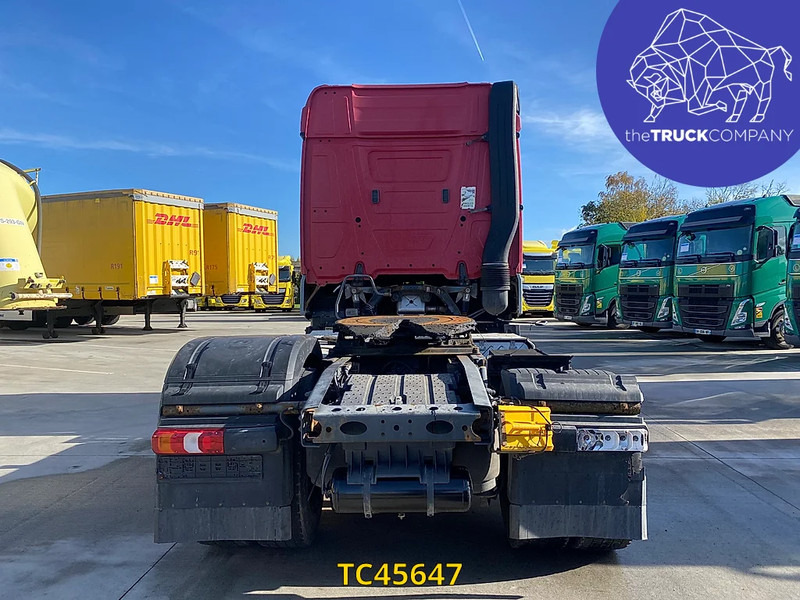 Mercedes-Benz Actros 1843 - Nyergesvontató: 4 kép. Mercedes-Benz Actros 1843 - Nyergesvontató: 4 kép.