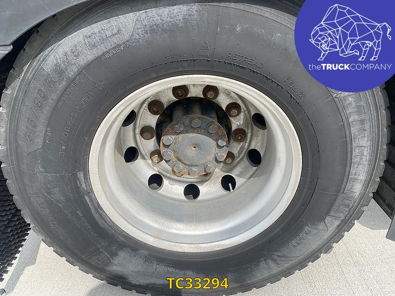 Mercedes-Benz Actros 1843 - Nyergesvontató: 4 kép. Mercedes-Benz Actros 1843 - Nyergesvontató: 4 kép.