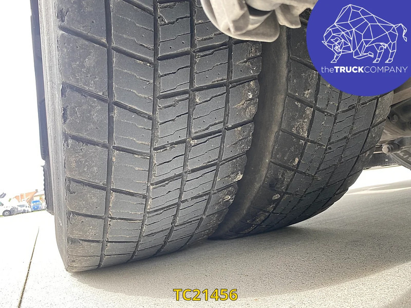 Renault T 460 - Nyergesvontató: 4 kép. Renault T 460 - Nyergesvontató: 4 kép.