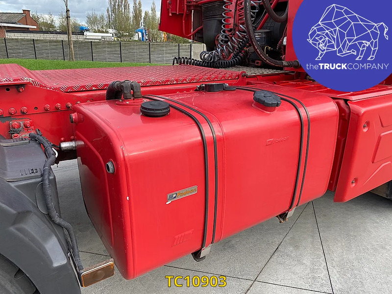 Nyergesvontató Renault T 480: 9 kép. Nyergesvontató Renault T 480: 9 kép.