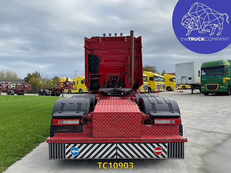 Nyergesvontató Renault T 480: 6 kép. Nyergesvontató Renault T 480: 6 kép.