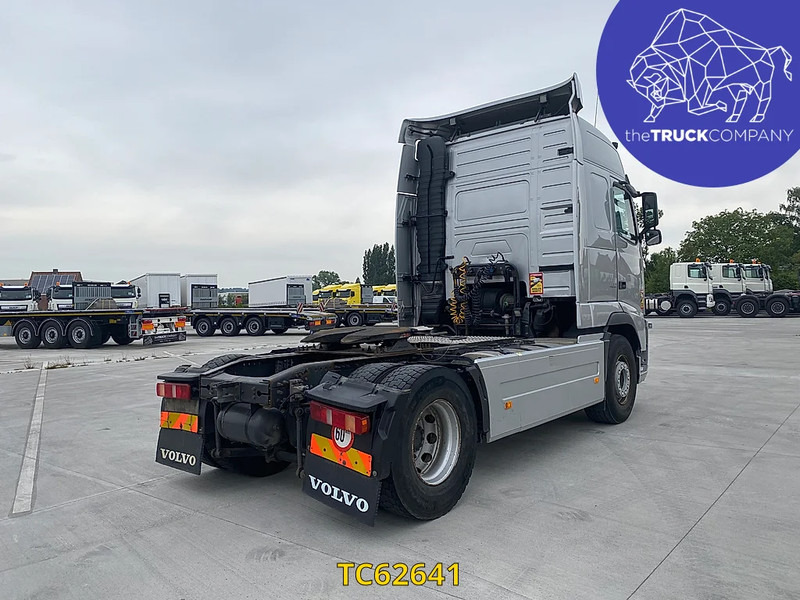 Volvo FH 460 - Nyergesvontató: 2 kép. Volvo FH 460 - Nyergesvontató: 2 kép.