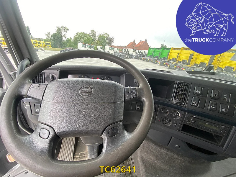 Volvo FH 460 - Nyergesvontató: 5 kép. Volvo FH 460 - Nyergesvontató: 5 kép.