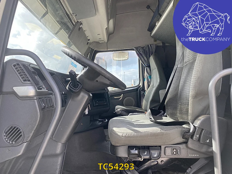 Volvo FH 460 - Nyergesvontató: 5 kép. Volvo FH 460 - Nyergesvontató: 5 kép.