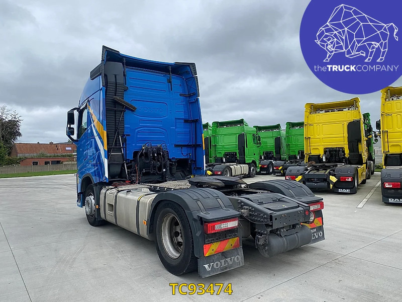 Volvo FH 500 - Nyergesvontató: 3 kép. Volvo FH 500 - Nyergesvontató: 3 kép.