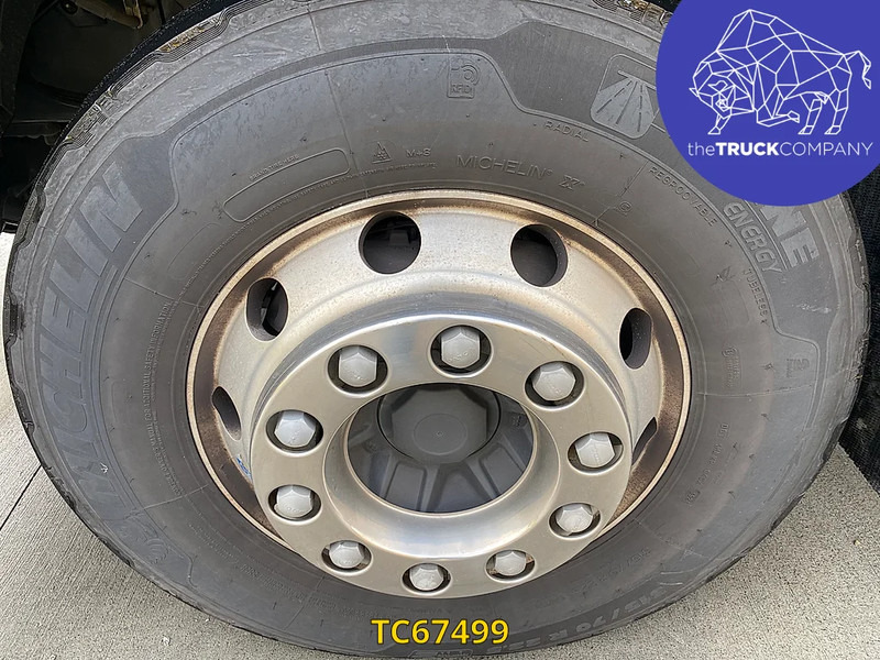 Nyergesvontató Volvo FH 500: 19 kép.