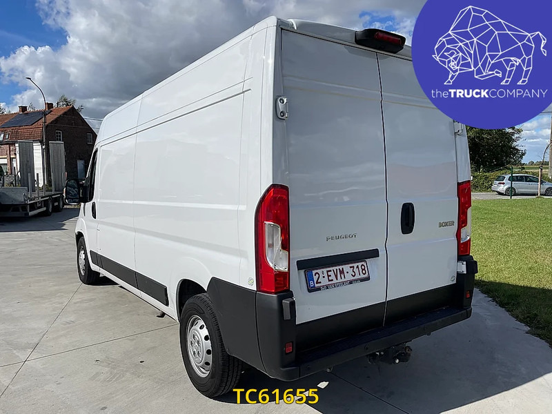 Peugeot Boxer 435 L3 H2 2.2 Blue HDI - Furgon: 3 kép. Peugeot Boxer 435 L3 H2 2.2 Blue HDI - Furgon: 3 kép.