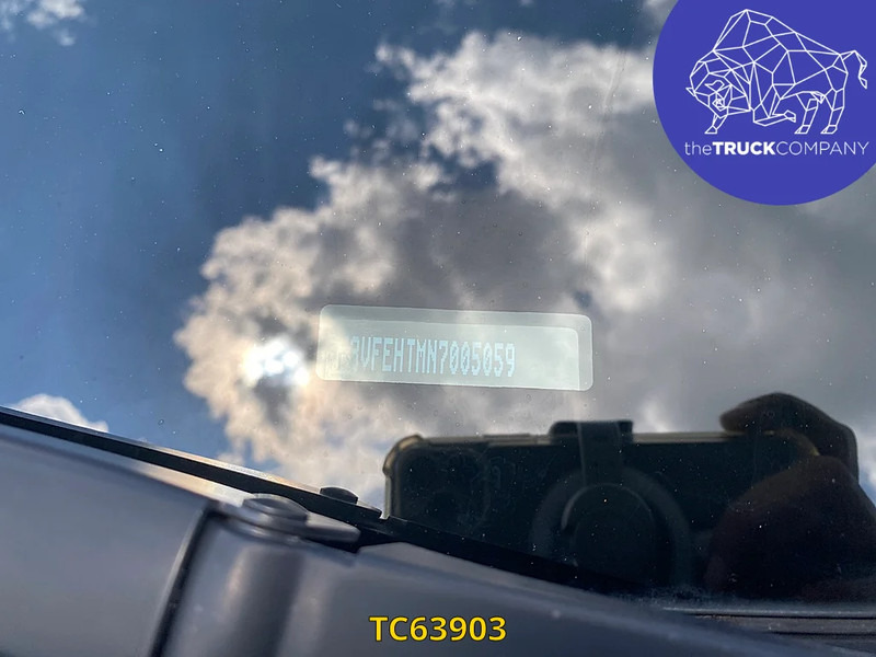 Peugeot Expert 2.0 HDI - DUBBELE CABINE - L2H1 - Kis furgon: 3 kép. Peugeot Expert 2.0 HDI - DUBBELE CABINE - L2H1 - Kis furgon: 3 kép.