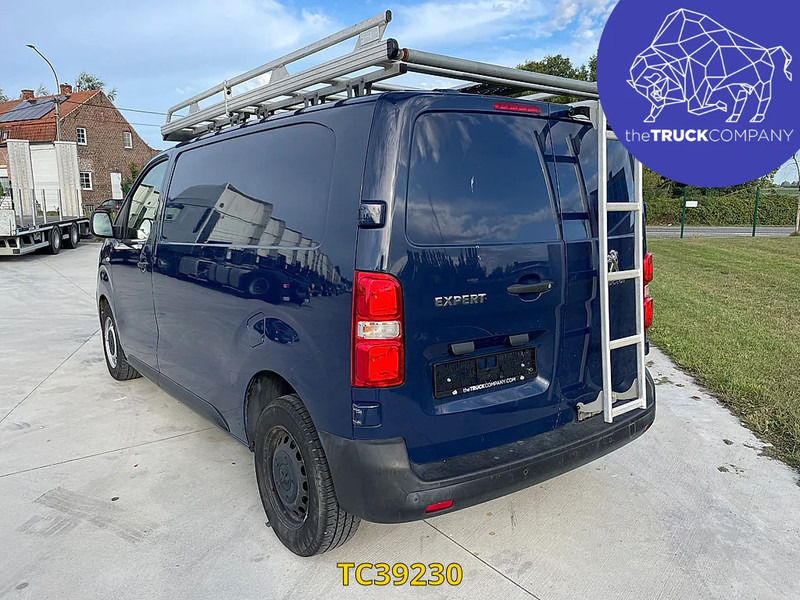 Peugeot Expert 2l 120cv - Kis furgon: 3 kép. Peugeot Expert 2l 120cv - Kis furgon: 3 kép.