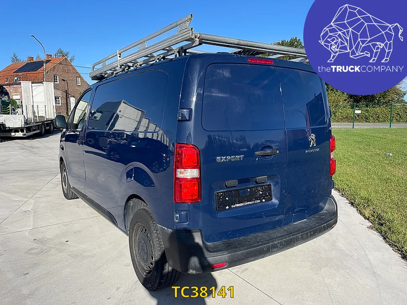 Peugeot Expert 2l 120cv - Kis furgon: 3 kép. Peugeot Expert 2l 120cv - Kis furgon: 3 kép.