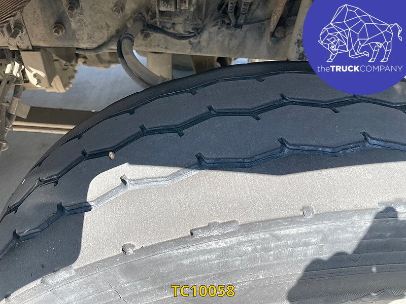 Renault C 380 - Betonmixer: 3 kép. Renault C 380 - Betonmixer: 3 kép.